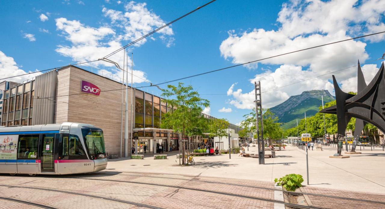 Hostel Le Hueb Grenoble Kültér fotó